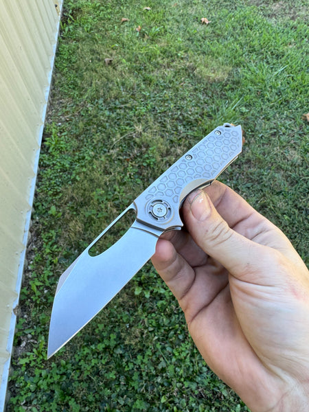FCFS inset lock Mini Neutralizer